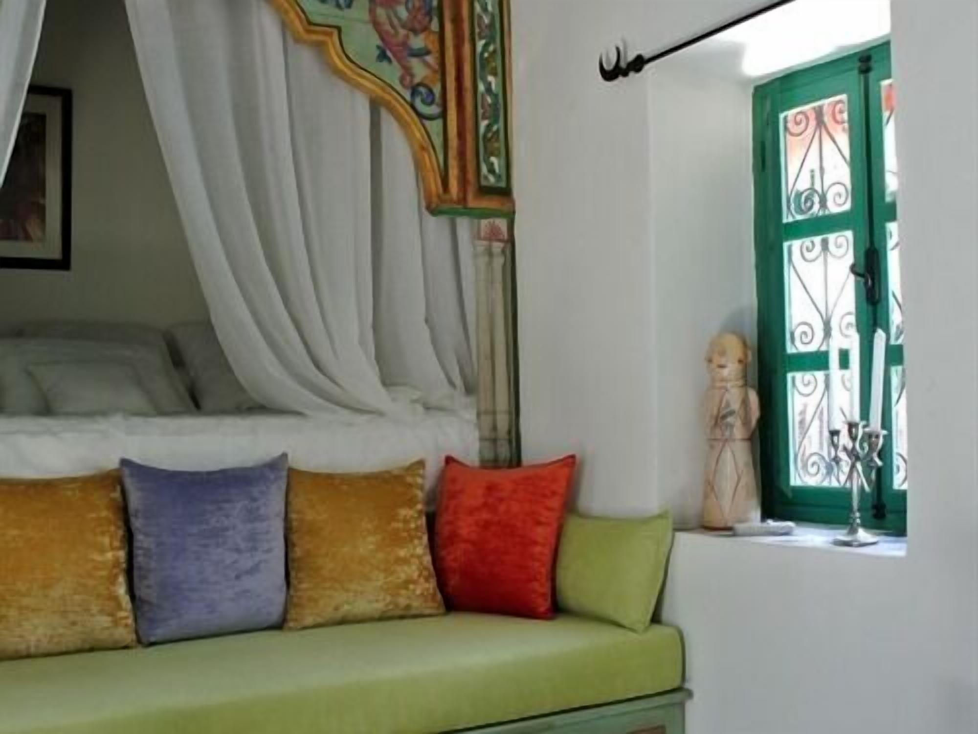 Dar Ben Gacem Hotel Tunes Exterior foto