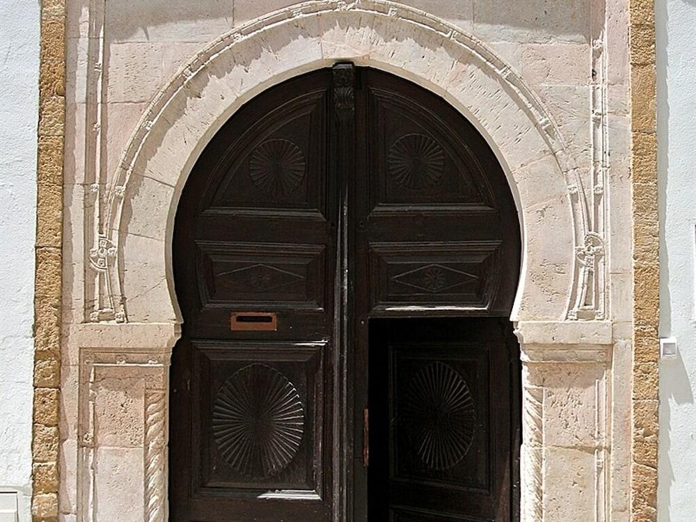 Dar Ben Gacem Hotel Tunes Exterior foto