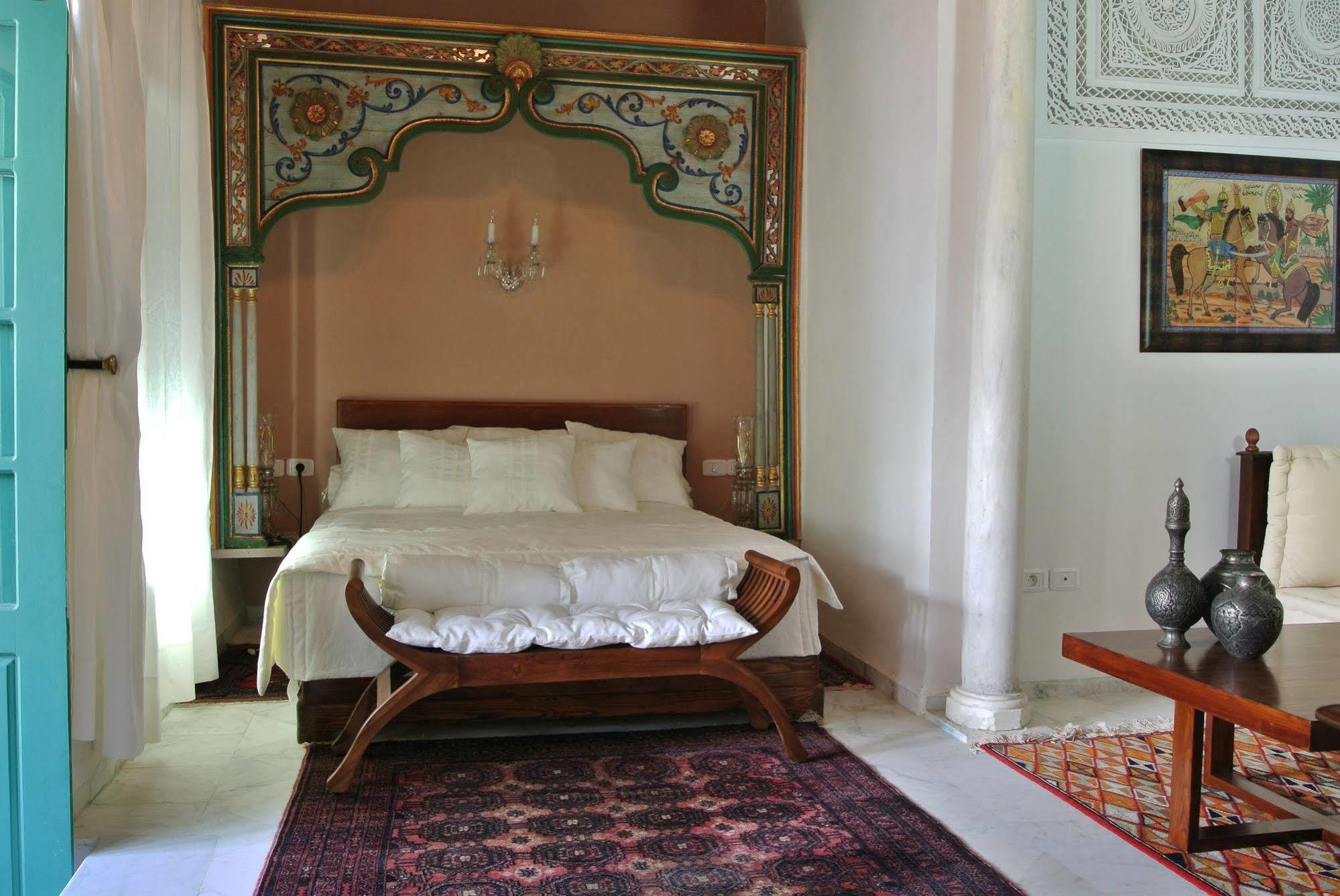 Dar Ben Gacem Hotel Tunes Exterior foto